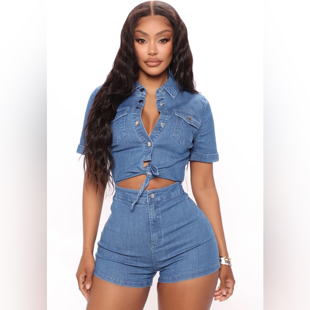 NWT - Denim Romper - Fashion Nova Size Small